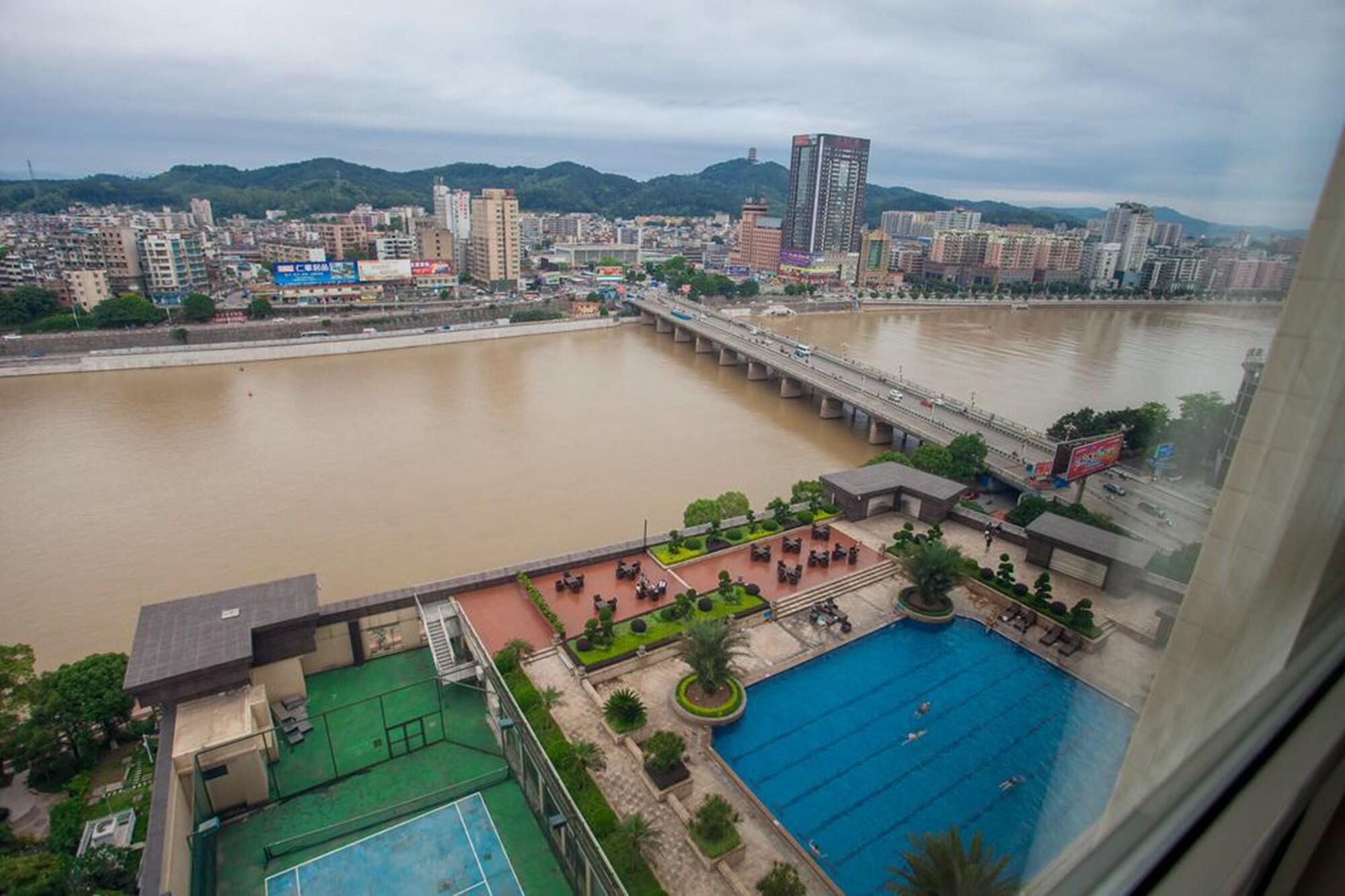 Ramada Plaza Shaoguan City Centre Eksteriør bilde
