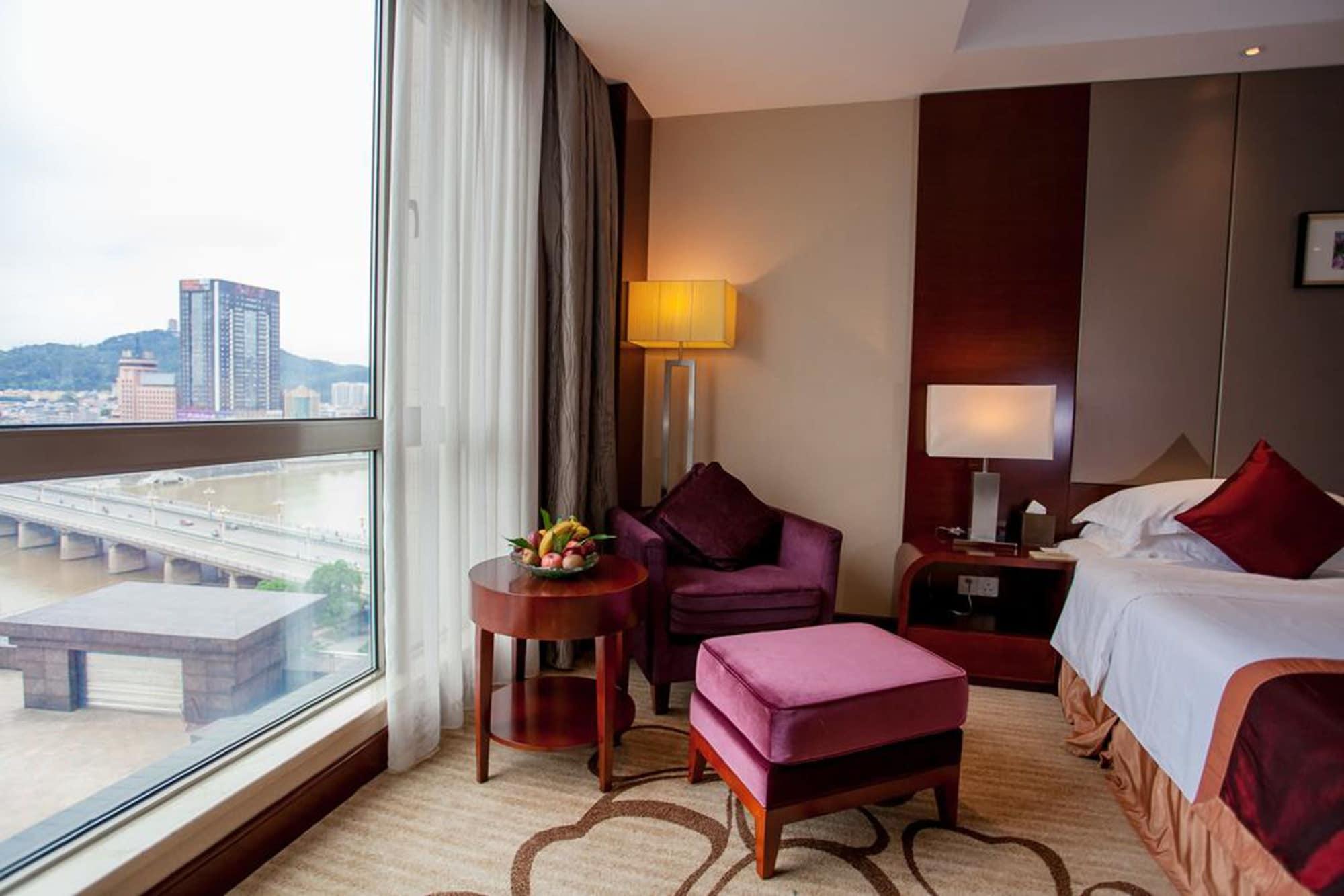 Ramada Plaza Shaoguan City Centre Eksteriør bilde