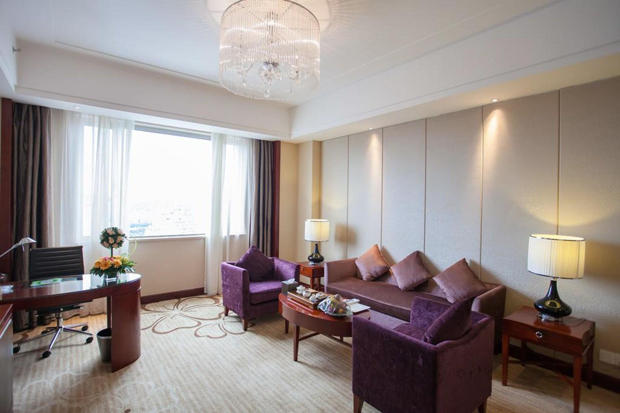 Ramada Plaza Shaoguan City Centre Eksteriør bilde