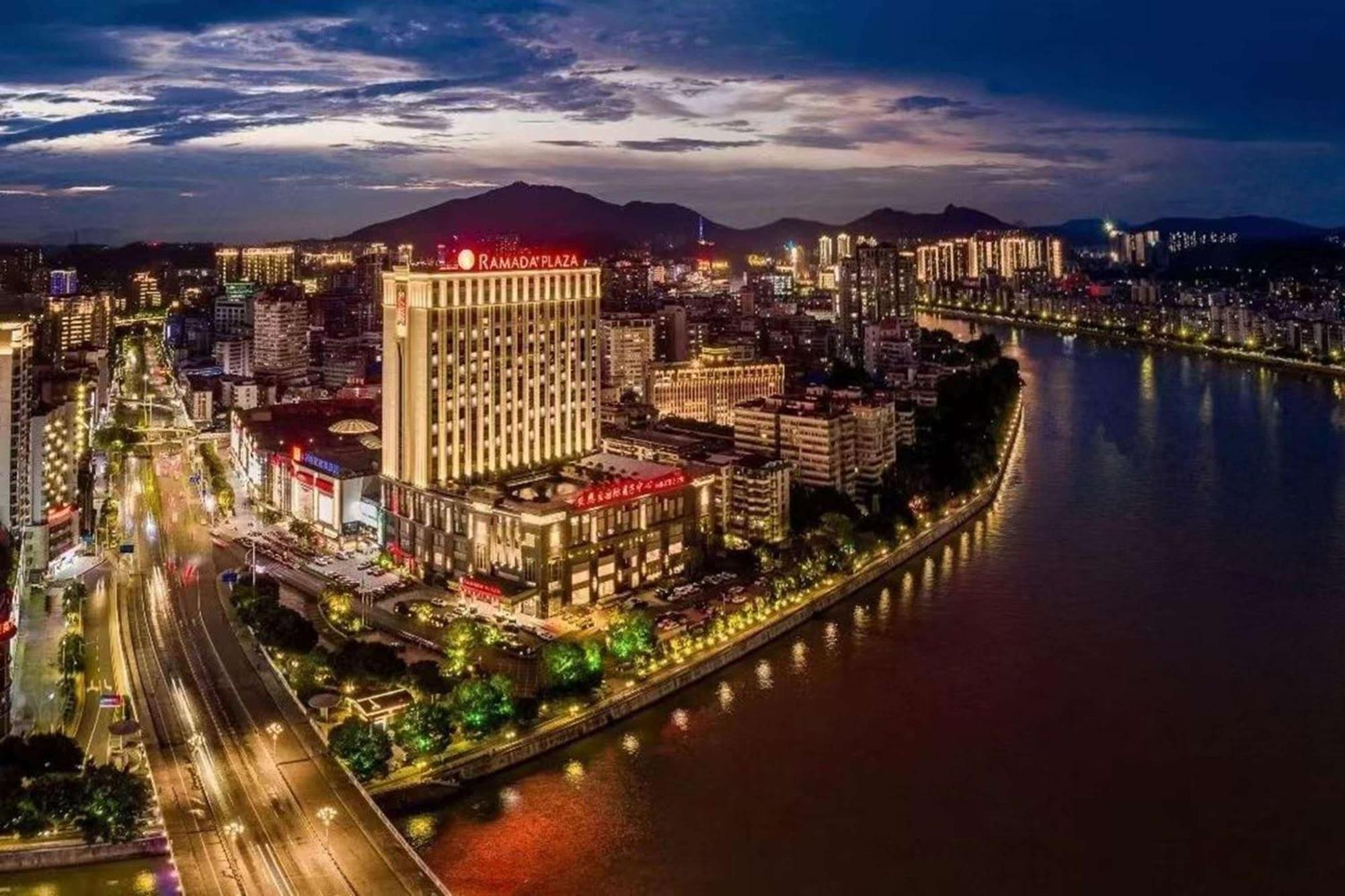 Ramada Plaza Shaoguan City Centre Eksteriør bilde