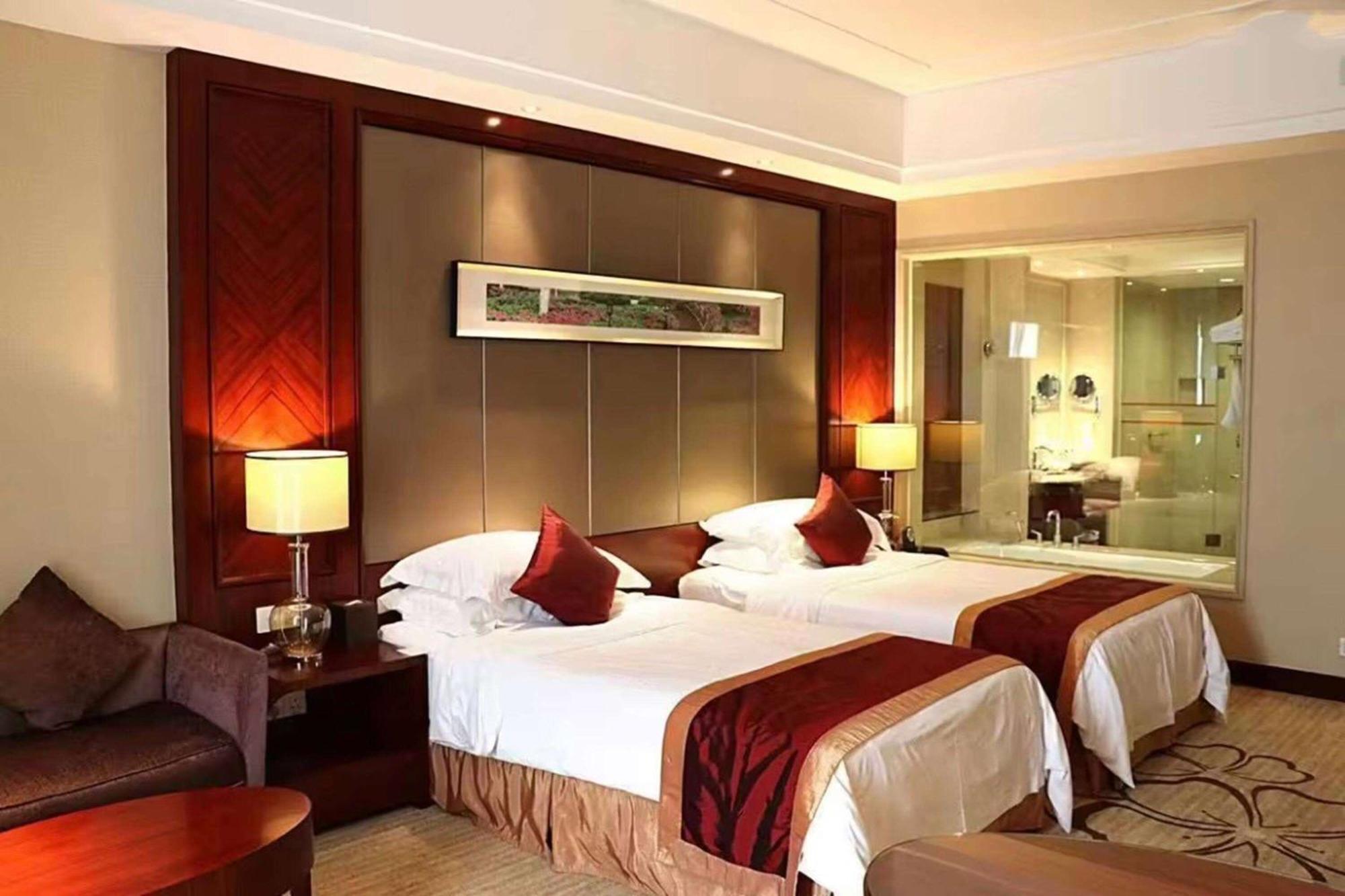 Ramada Plaza Shaoguan City Centre Eksteriør bilde