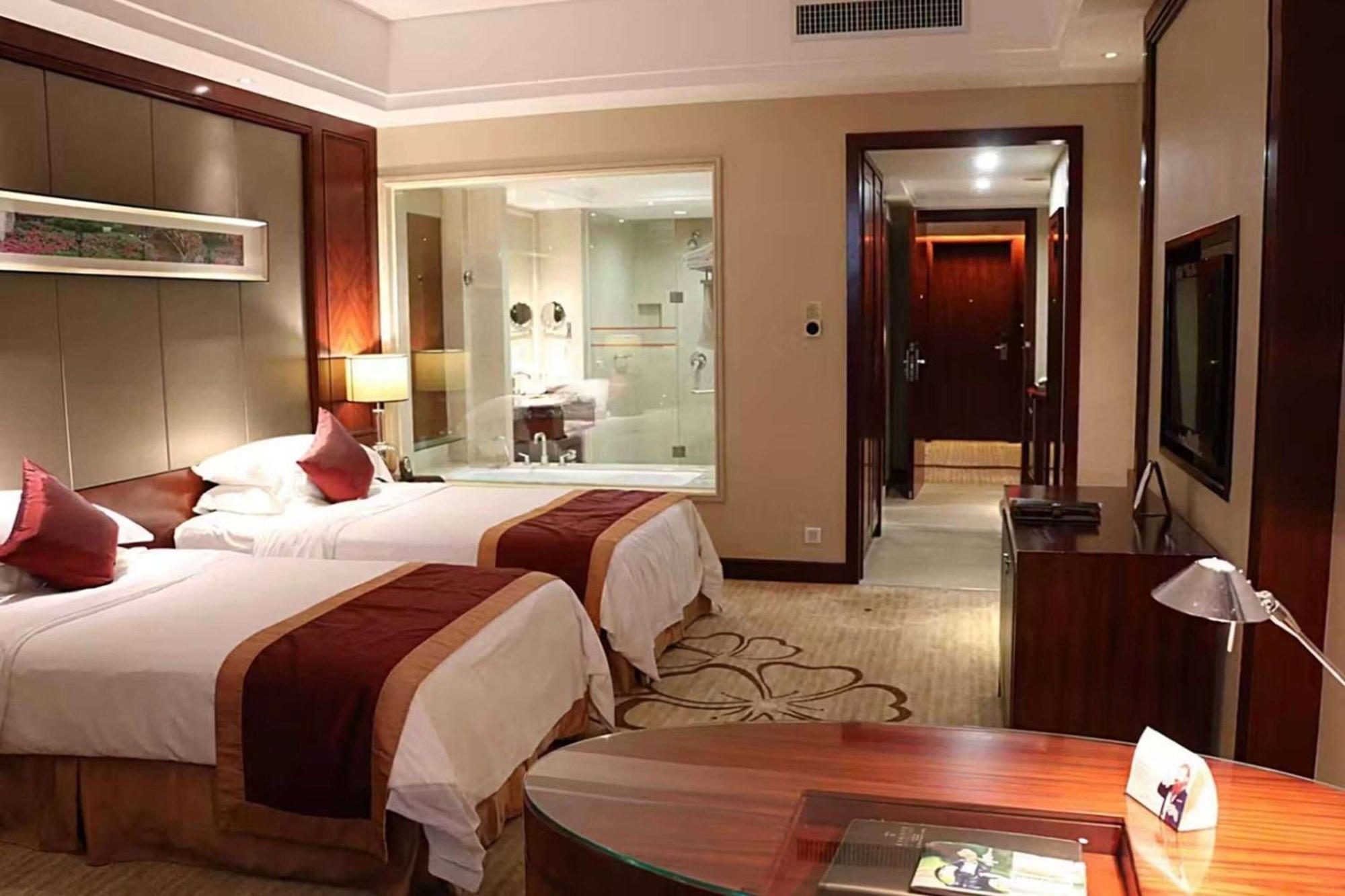 Ramada Plaza Shaoguan City Centre Eksteriør bilde