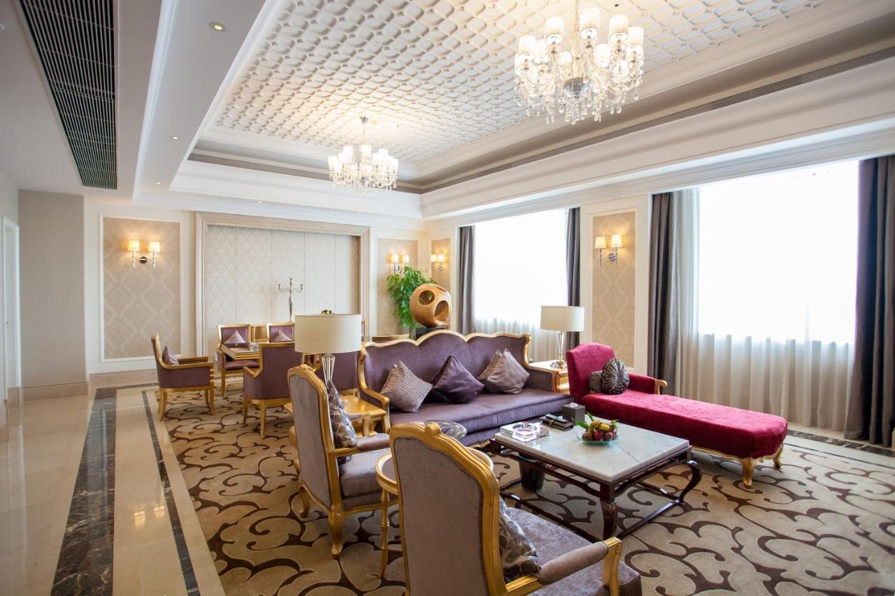 Ramada Plaza Shaoguan City Centre Eksteriør bilde